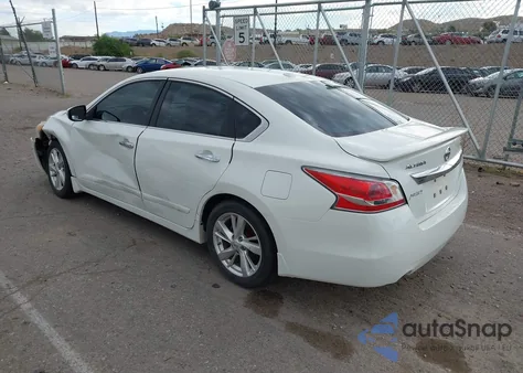 2015 Nissan Altima 2.5 Sl from USA, damaged, VIN 1N4AL3AP2FN377357